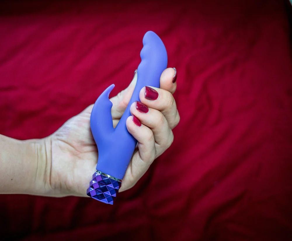 MT1607L2haileydualvibratorhand3