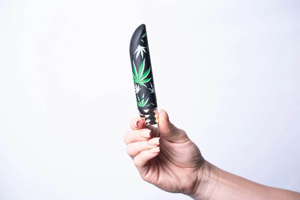 MTMA17005LFjane420bulletvibratorwhand