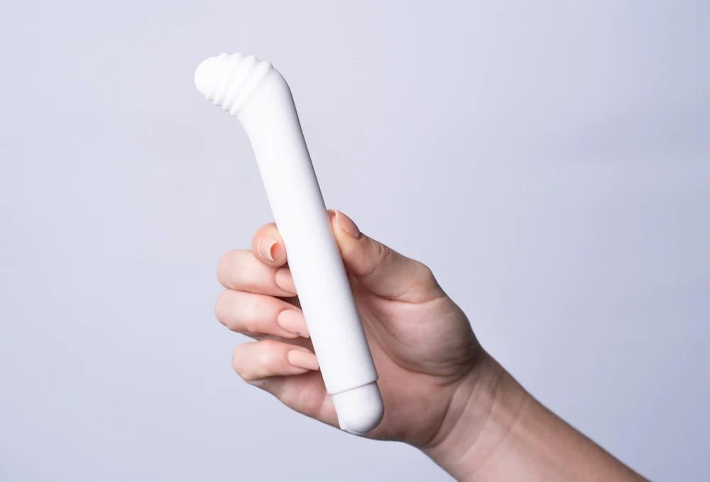 MTMA335mistyvibratorwhand