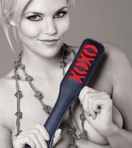 SEX & MISCHIEF XOXO PADDLE BLACK